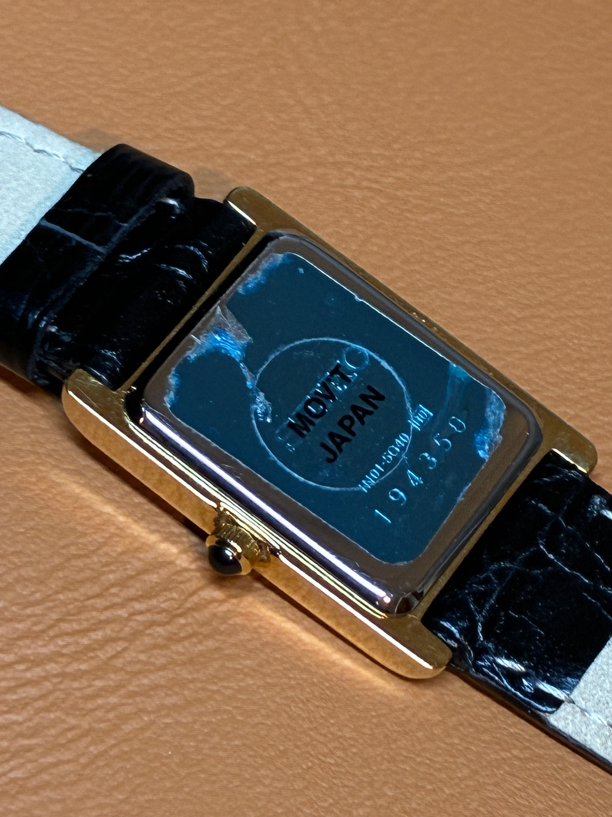 Vintage Seiko Tank 1N01-5G40 Gold Tone Roman Numeral Quartz Watch Cabochon Crown