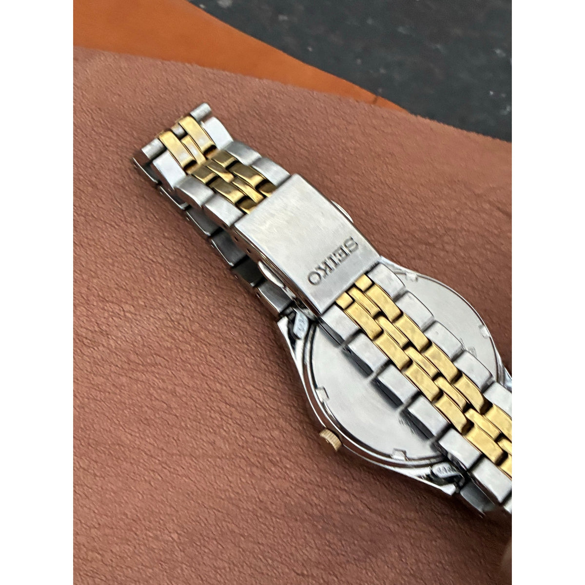 Vintage Seiko Solar V158-0AA0 Two Tone White Dial Day Date Men's Watch