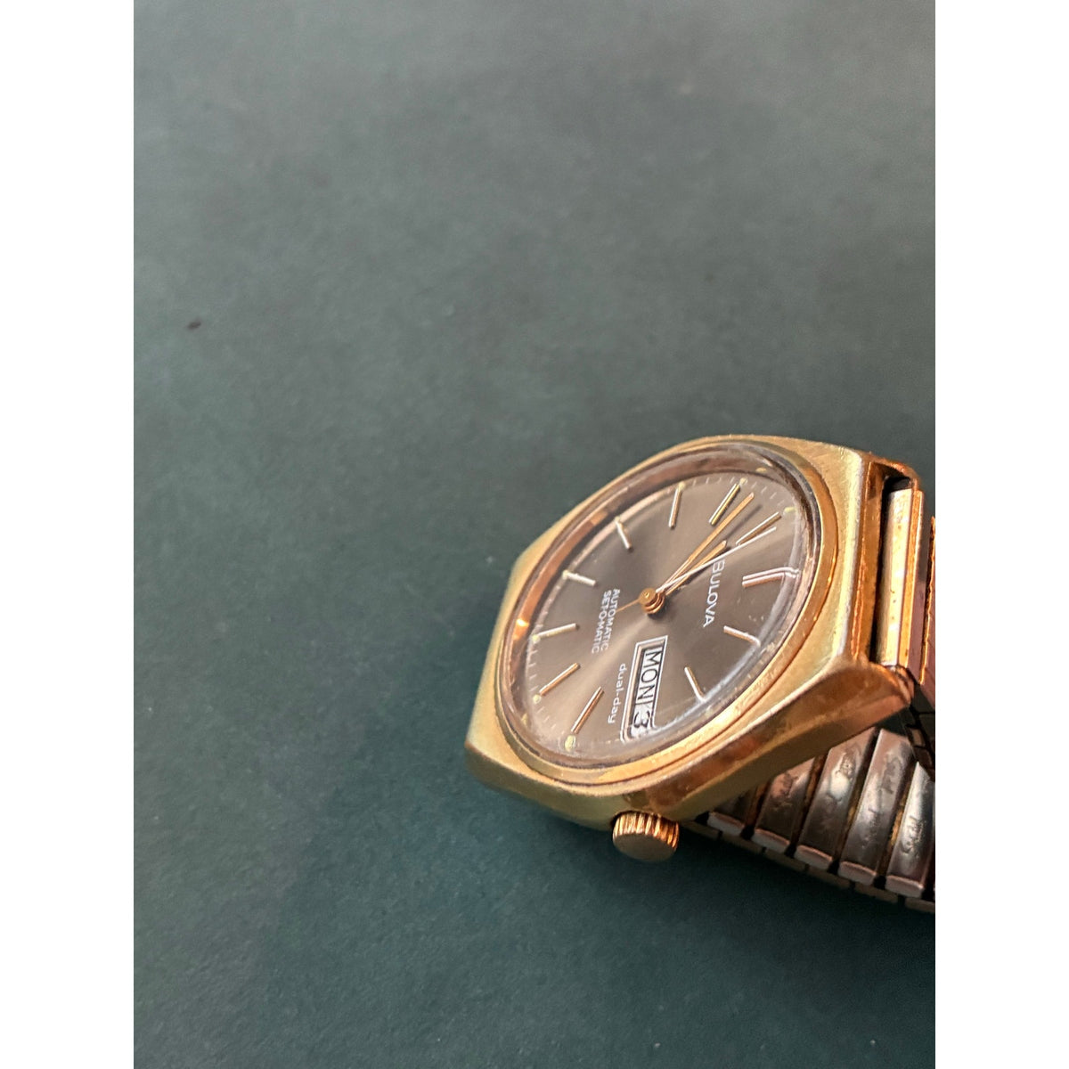Vintage Bulova Automatic Dual Day Date Swiss Brown Dial Gold Tone Watch