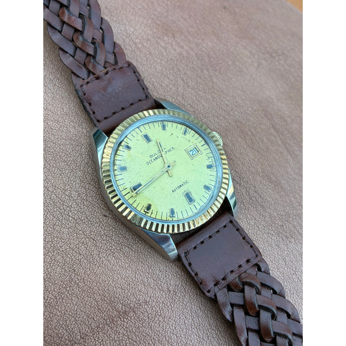 Vintage Bulova Oceanographer Automatic Solid 10K Gold Bezel Watch Running