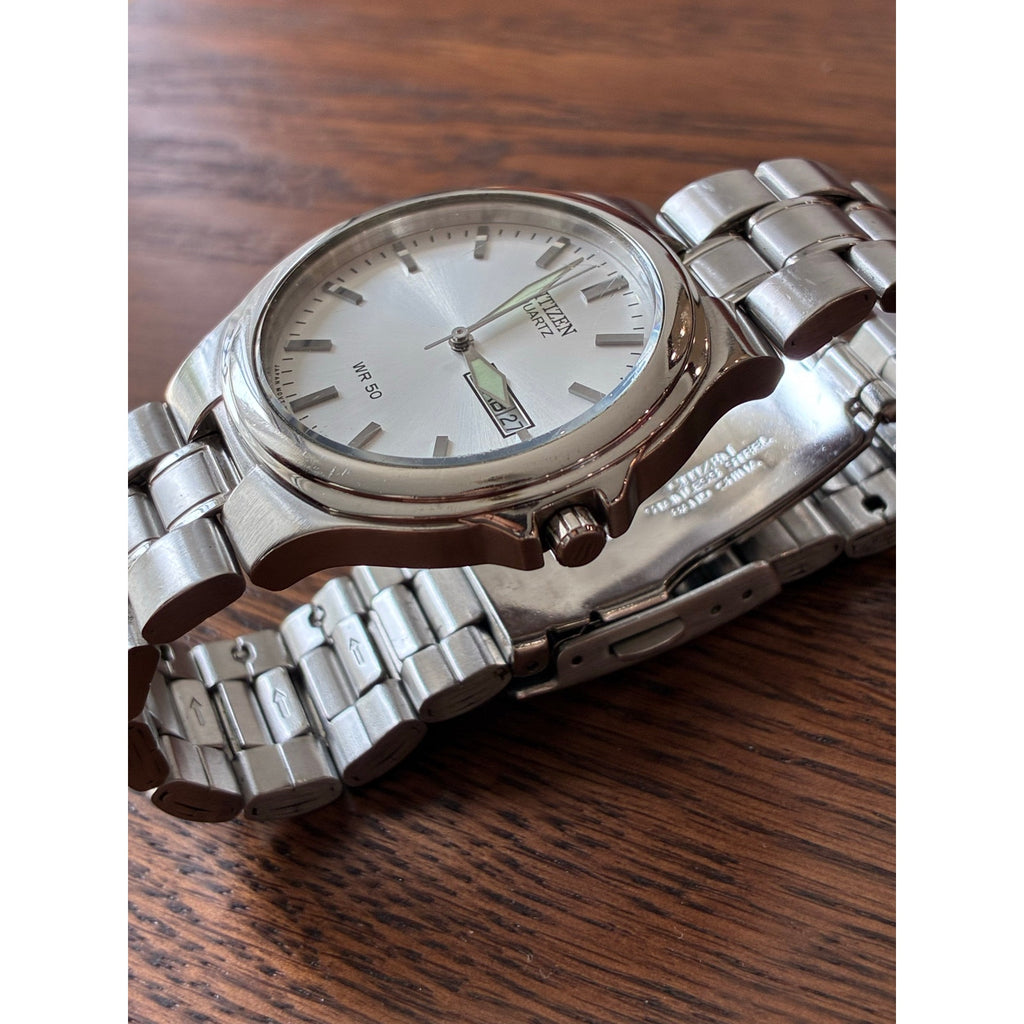 Citizen Quartz Men’s Watch Silver Dial Day Date Stainless Steel WR 50 New Battery