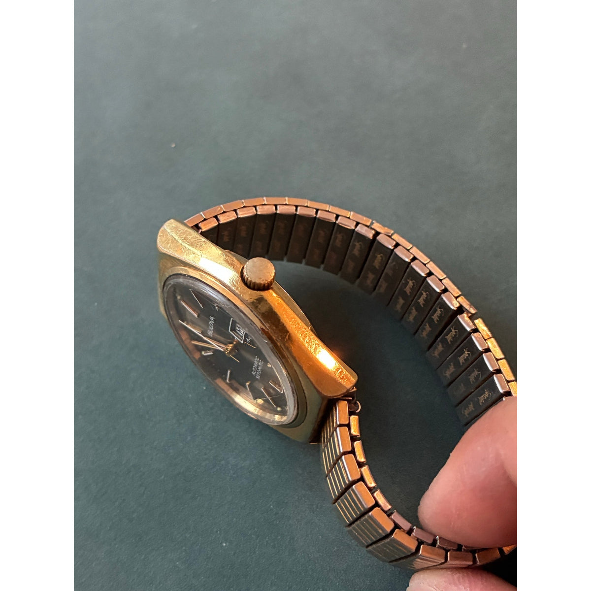 Vintage Bulova Automatic Dual Day Date Swiss Brown Dial Gold Tone Watch