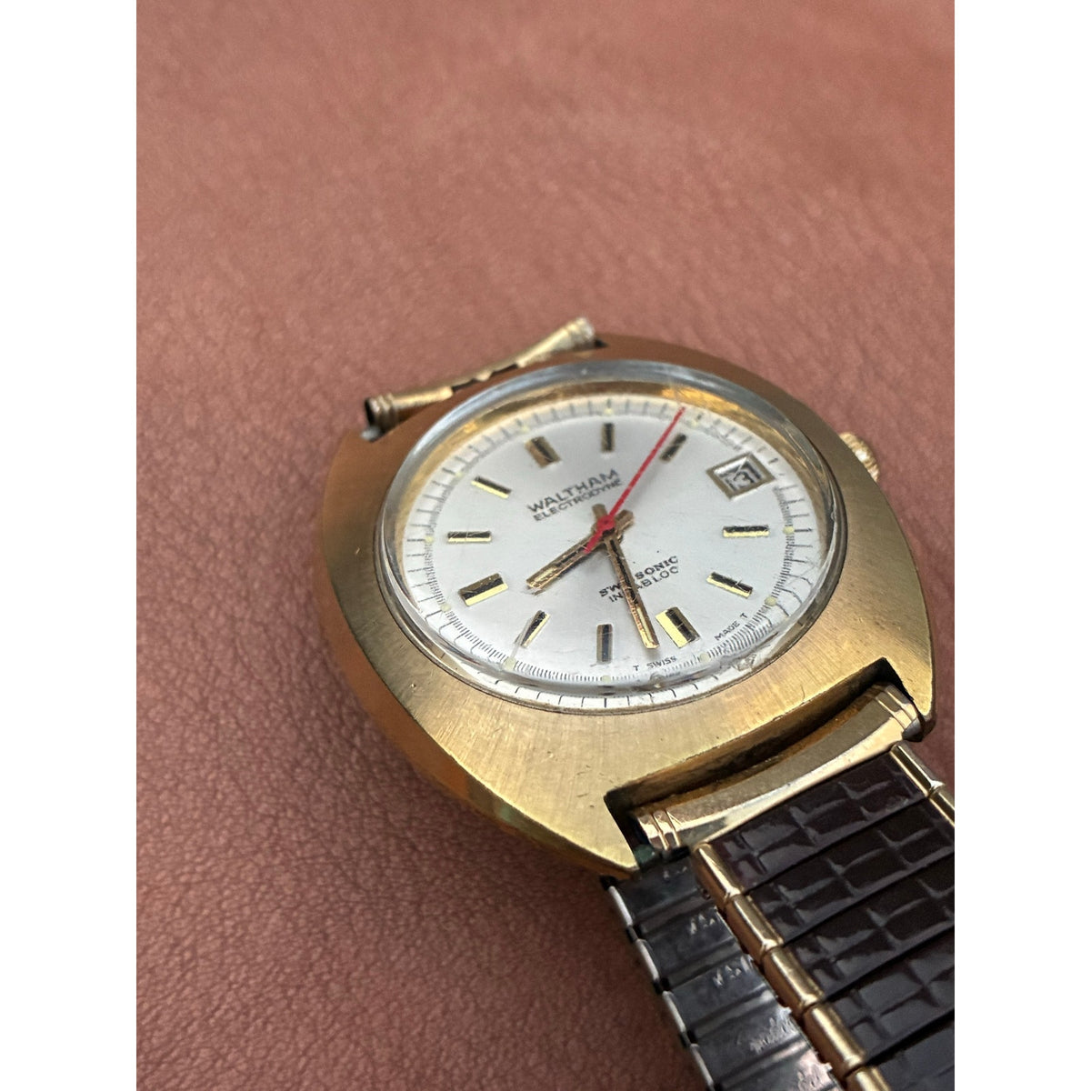Vintage Waltham Sonic Electronic Swiss Made Gold Tone Men's Watch