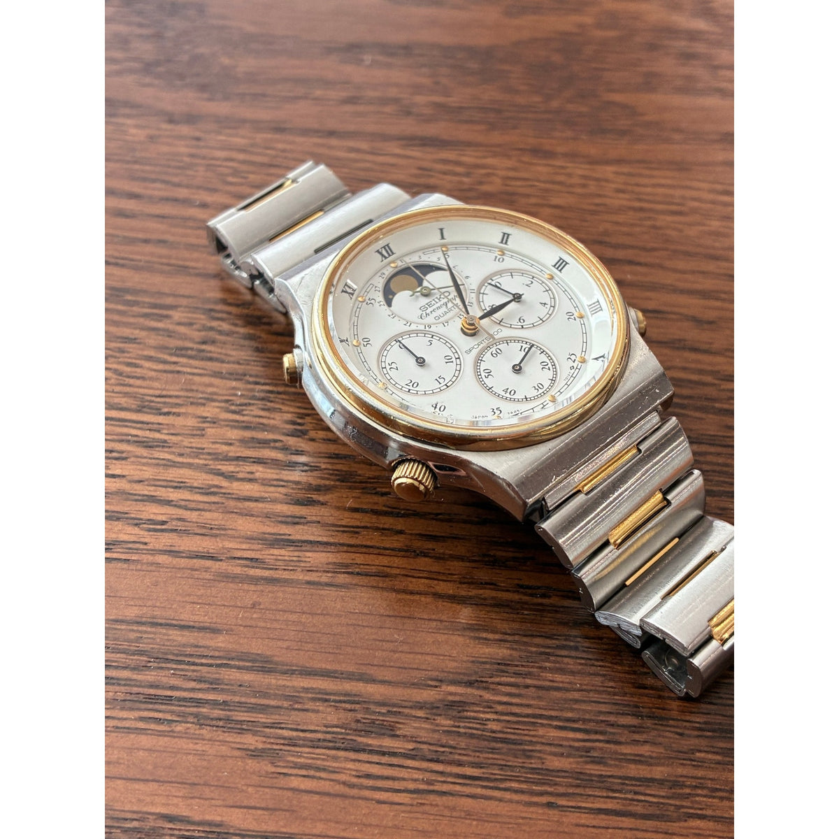 Seiko 7A48-7000 Moon Phase Chronograph Quartz Two Tone Men’s Watch Japan