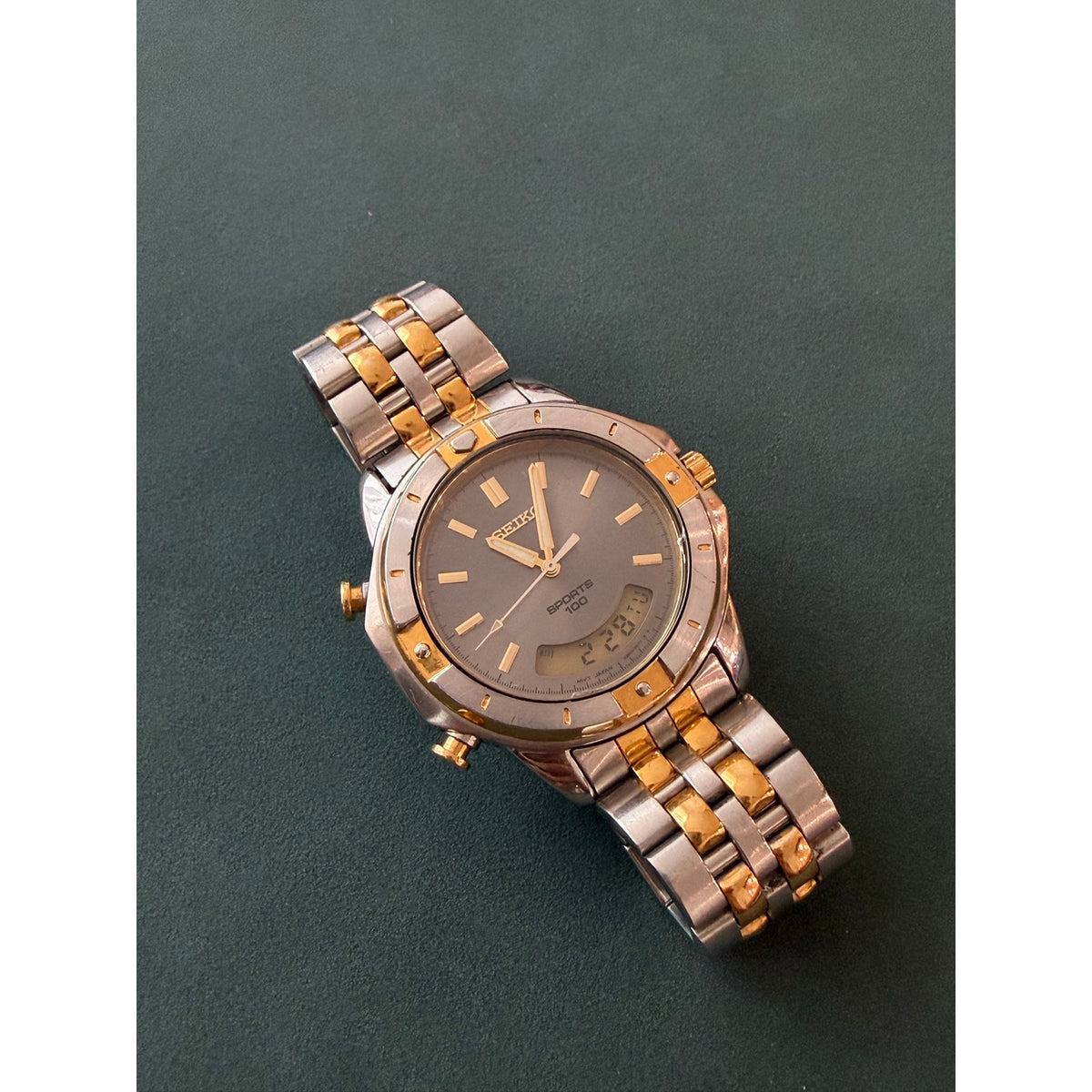 Vintage Seiko Sports 100 H801-7079 Ana Digi  Men’s Watch Japan OEM