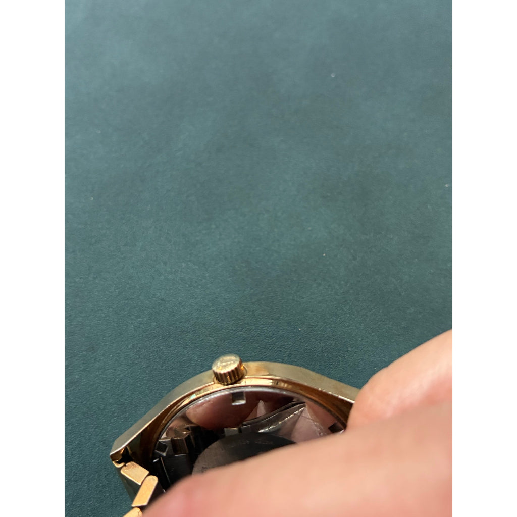 Vintage Bulova Accutron Dual-Day Automatic Gold Tone Day Date Watch