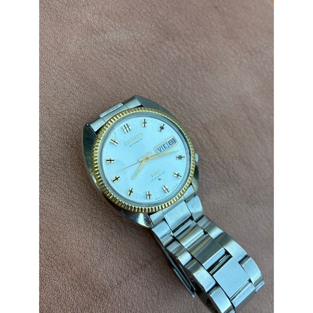 Vintage Seiko DX 6106 Automatic 17 Jewels Day Date Gold Bezel New Crystal