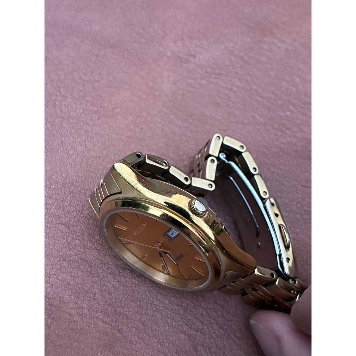 Vintage Seiko Solar V158 Gold Tone Champagne Dial Day Date Men's Watch