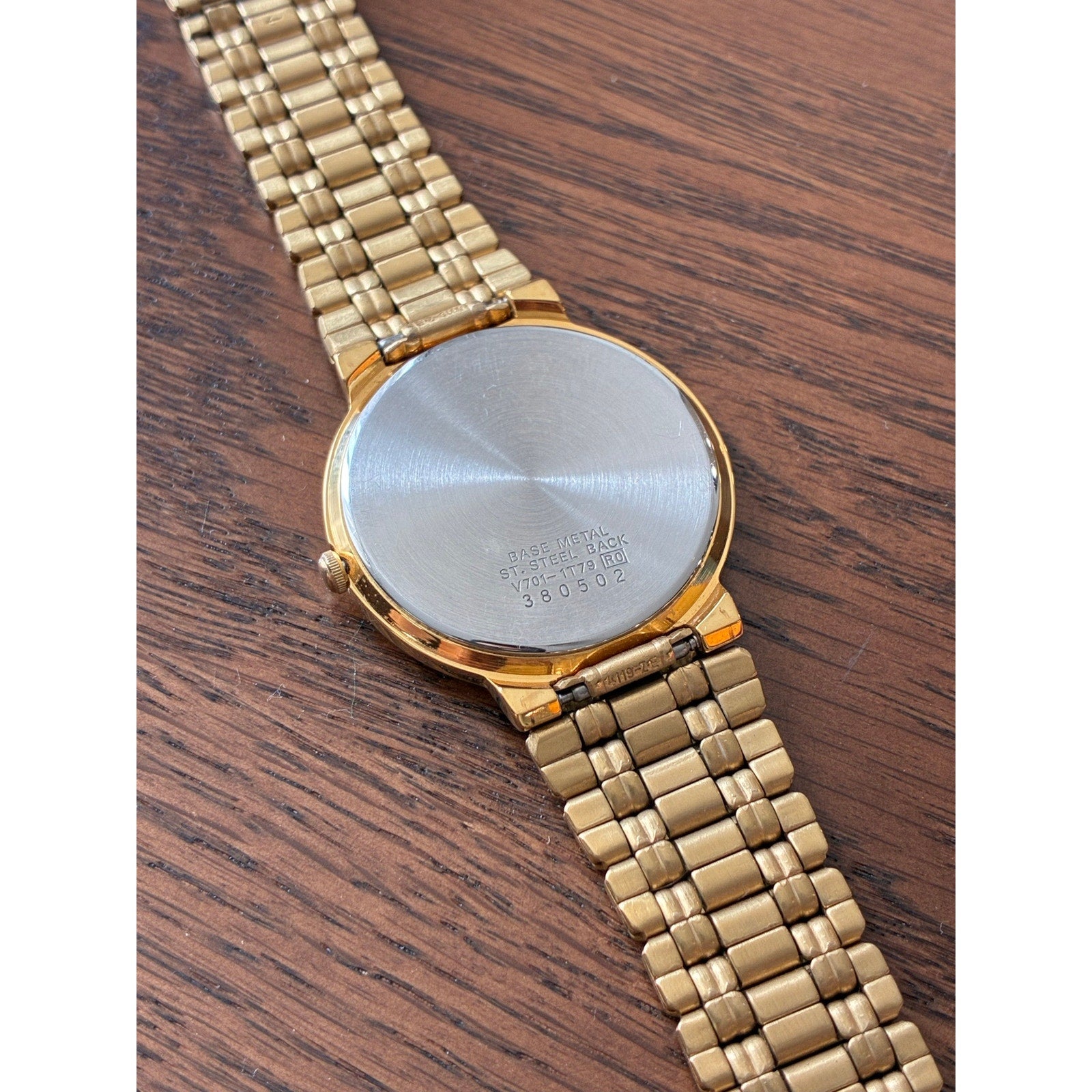 Seiko Quartz Women’s Watch Gold Tone Black Dial Dress Watch New Battery