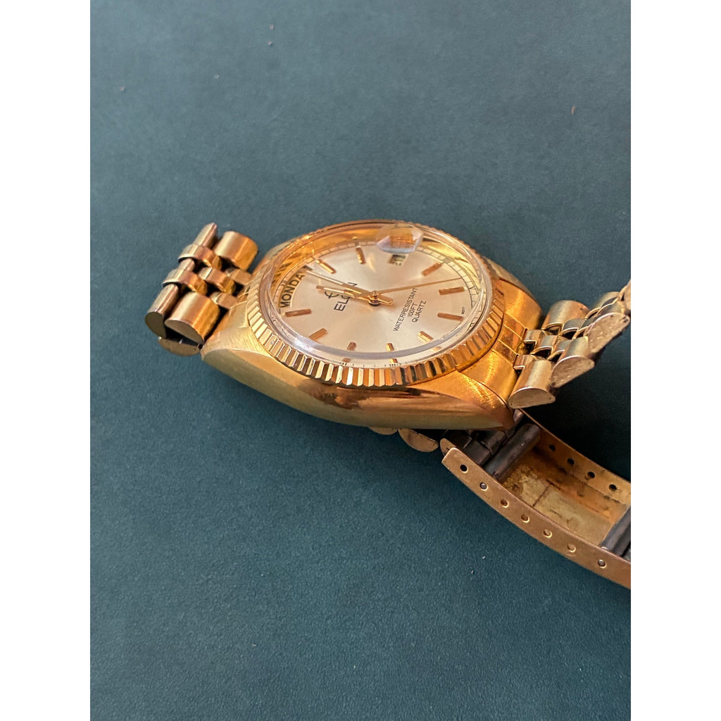 Vintage Elgin Presidential Day Date Quartz Gold Tone Fluted Bezel Watch