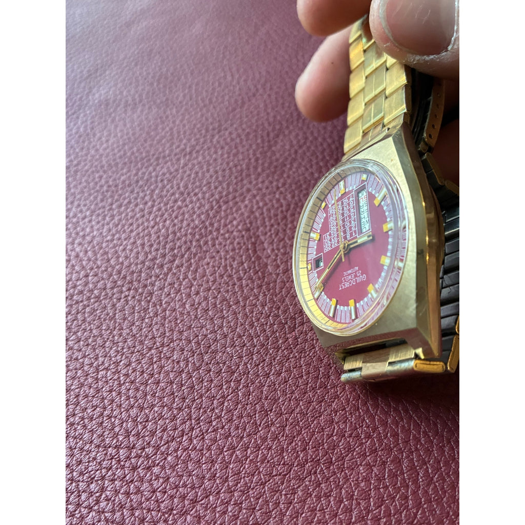 Vintage Guildcrest 25 Jewels Automatic Red Dial Calendar Gold Tone Watch