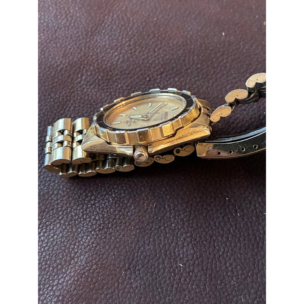 Vintage Seiko Sports 150 5H23-7D19 Quartz Day Date Gold Tone Diver Watch