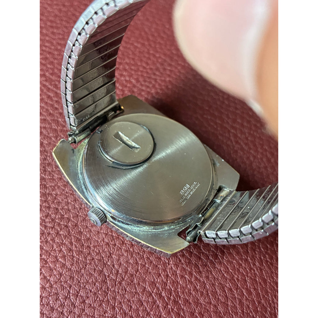 Vintage 1970s Elgin Swissonic Electronic Men’s Watch Date Cushion Case Swiss