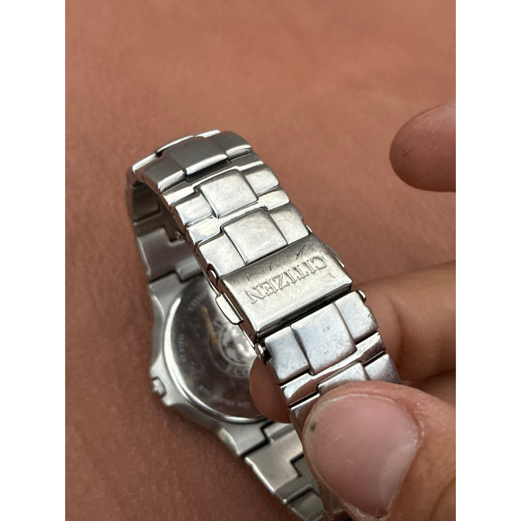 Citizen Eco-Drive E111-K16750 Black Dial Stainless Steel Watch Vintage