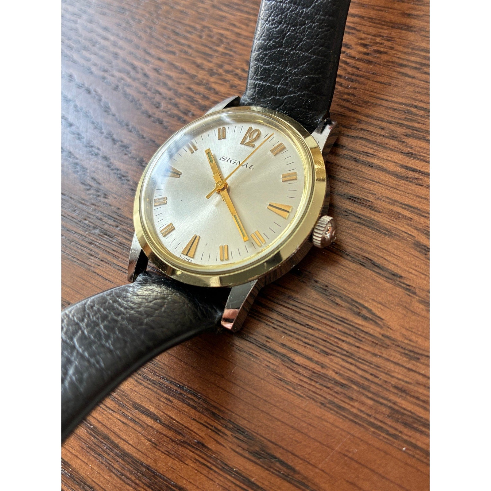 Vintage Signal Swiss Dress Watch- Silver Sunburst Dial - Manual Wind
