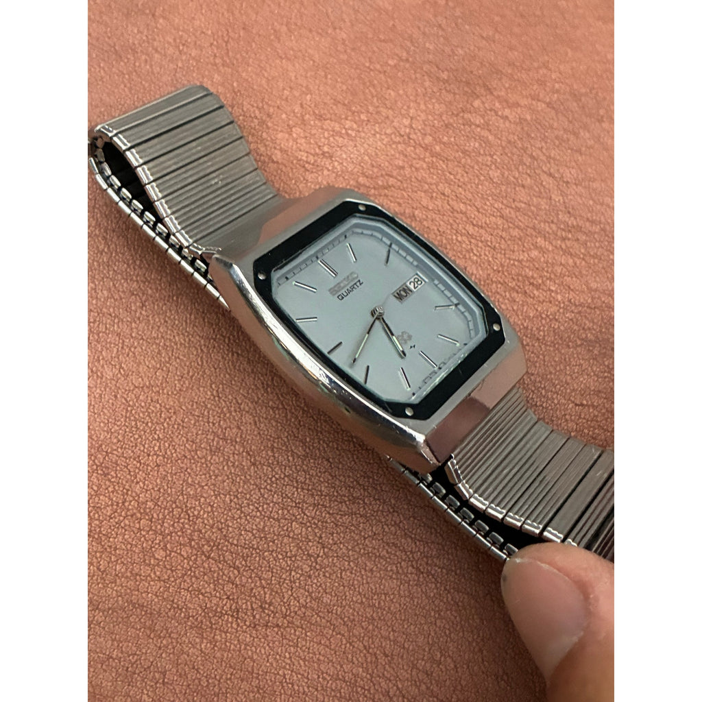 Vintage 1982 Seiko SQ 6923-5000 TV Case Quartz Watch OEM Crystal