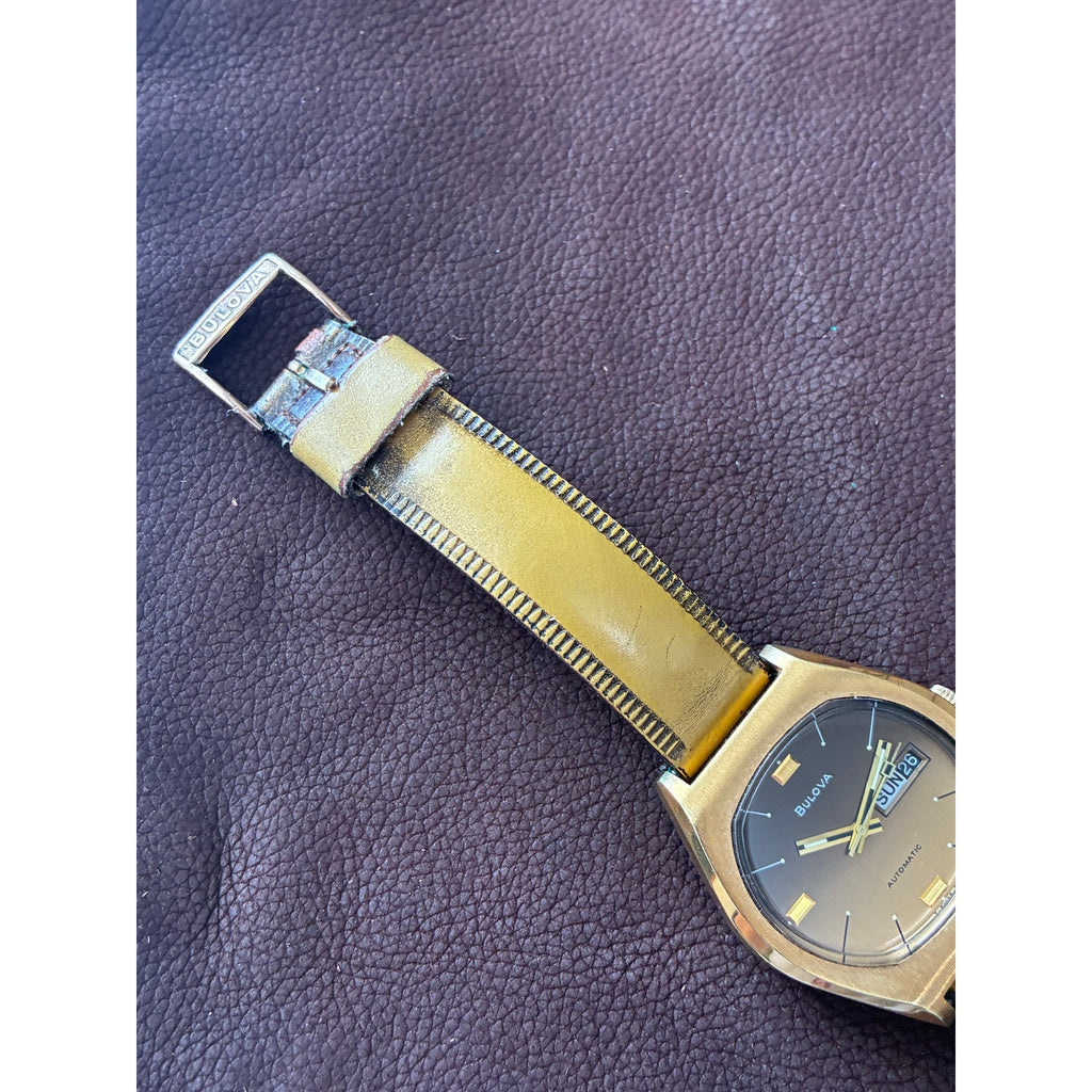 Vintage 1970s Bulova Jet Star Automatic Day Date Brown Dial Mens Watch