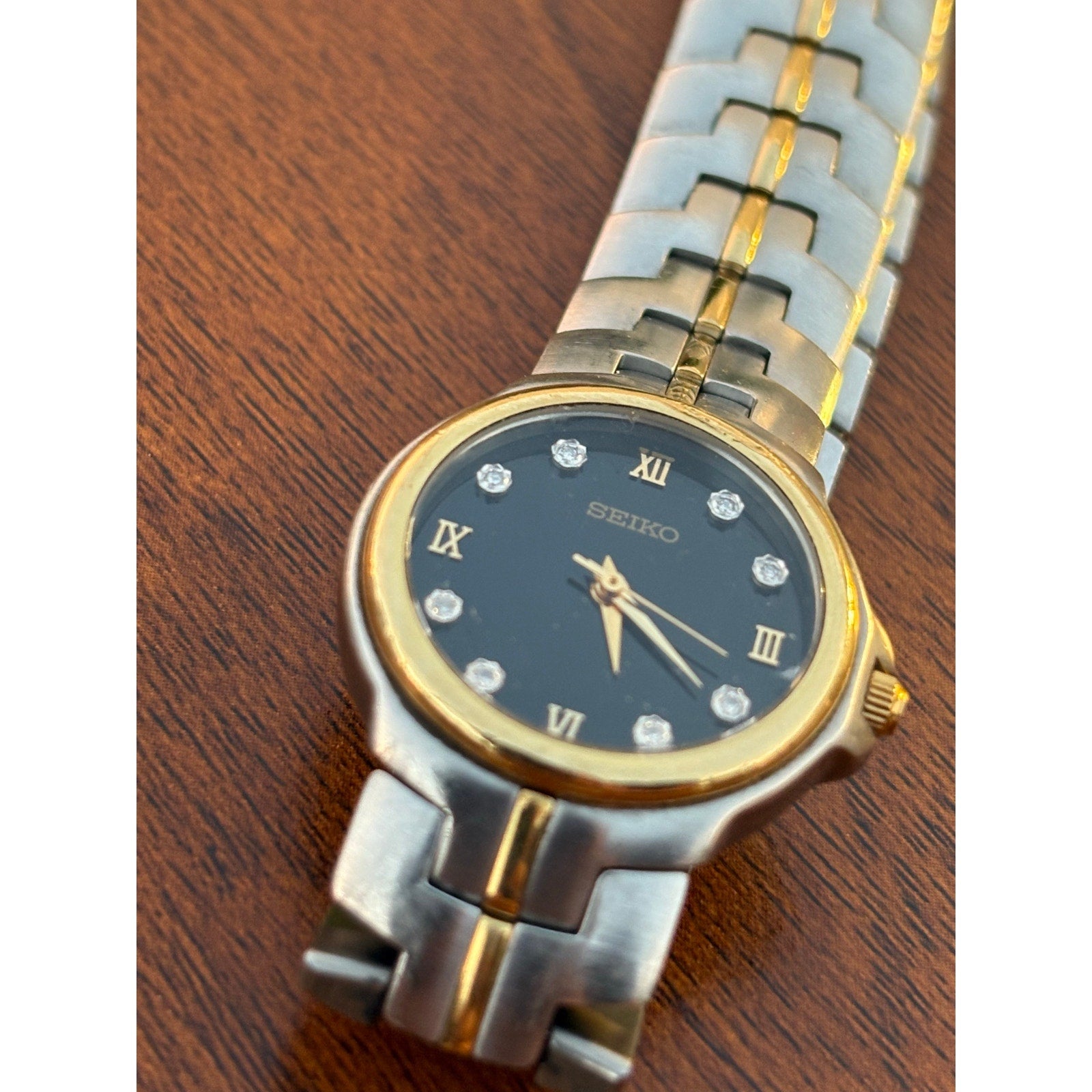 Vintage Seiko 1N01-H966 18k gold bezel/band details running