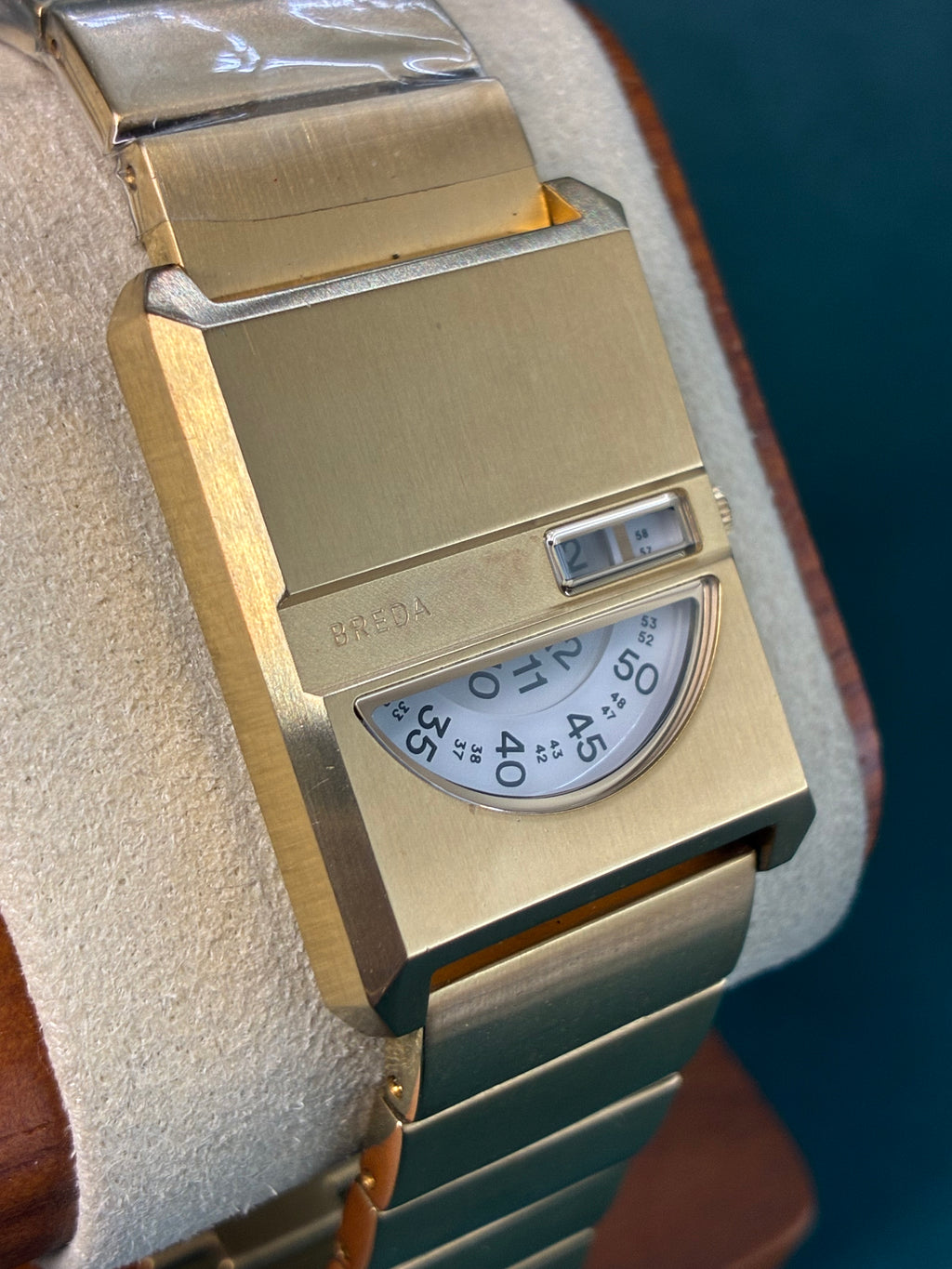 Breda Tandem Pulse tank style watch