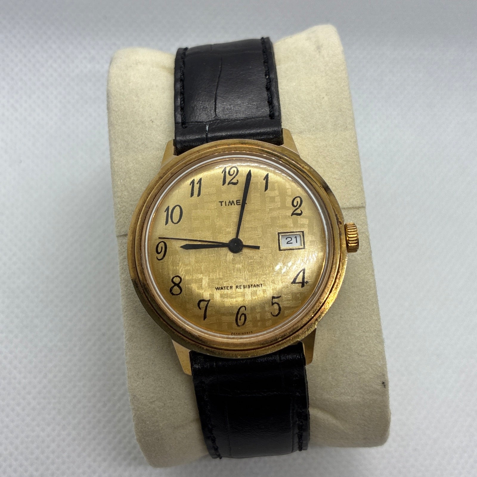 Vintage 1970-1972 Timex Linen Dial Mechanical