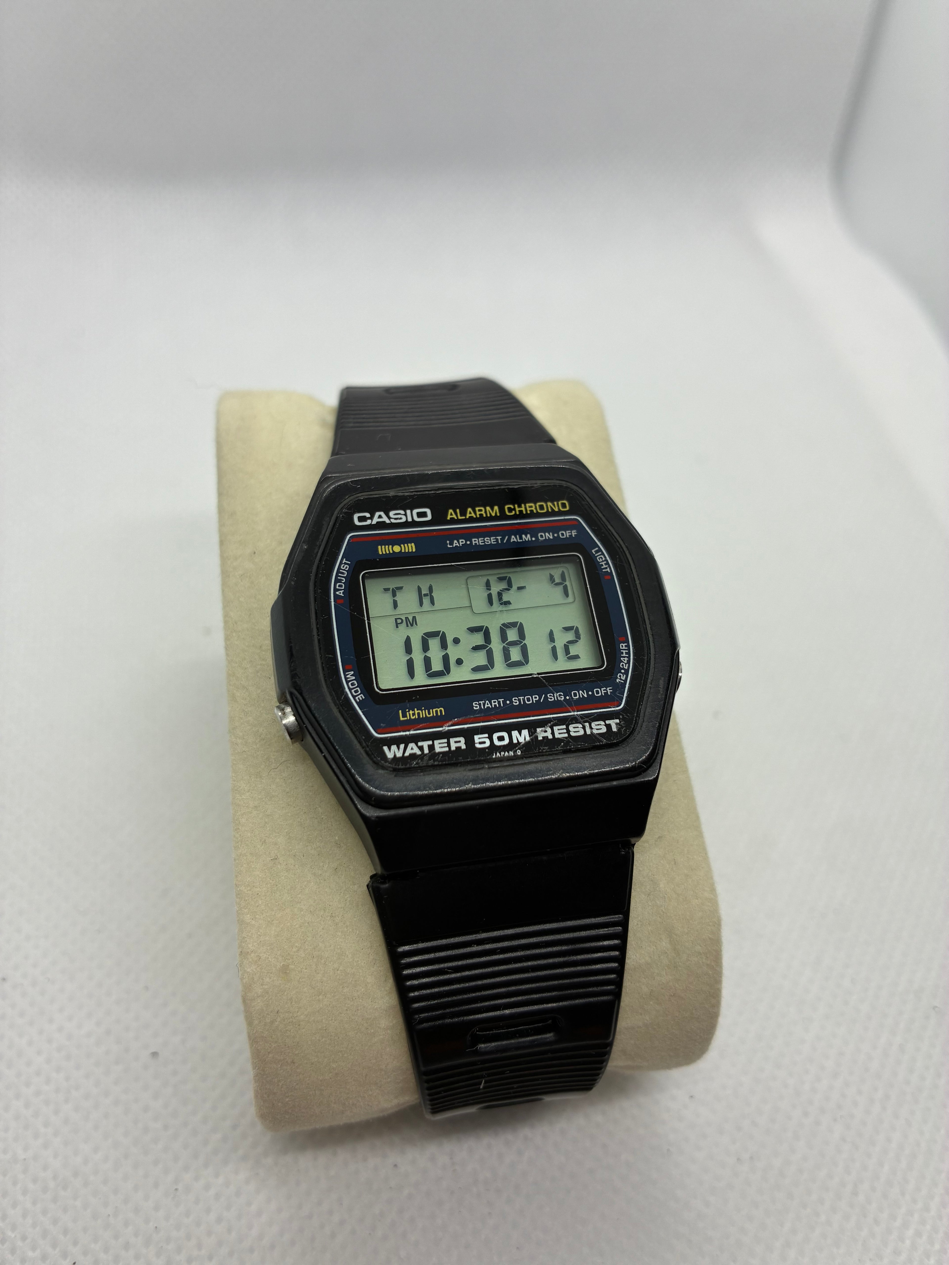 Vintage Casio W-26 Digital Alarm Chronograph Watch – Module 248 – 50M Water Resist