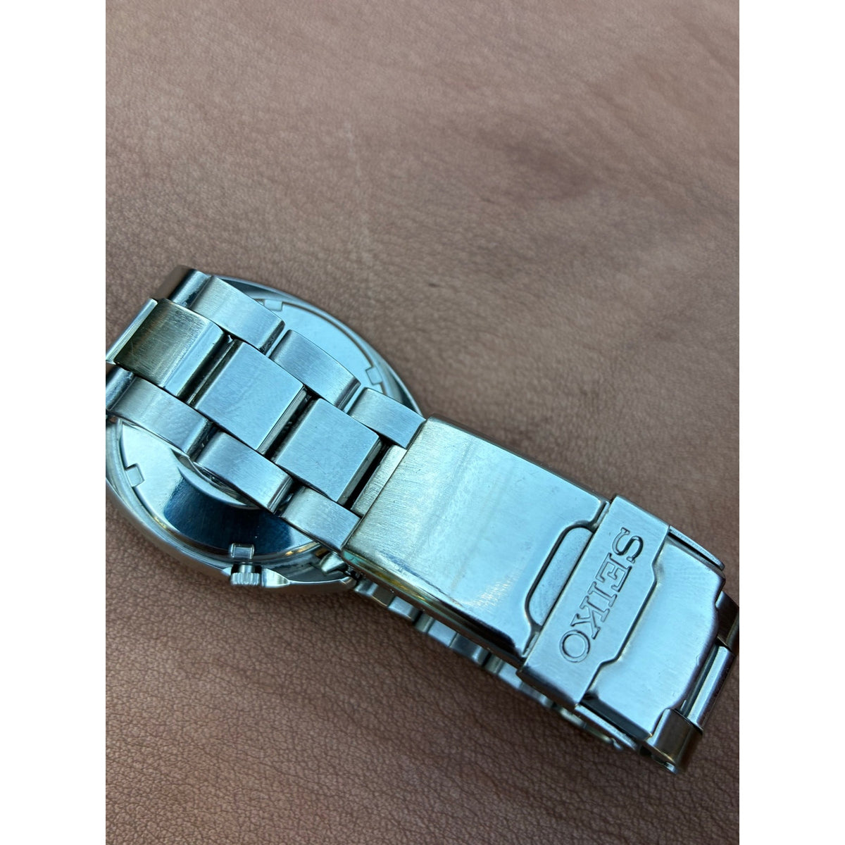 Vintage Seiko DX 6106 Automatic 17 Jewels Day Date Gold Bezel New Crystal