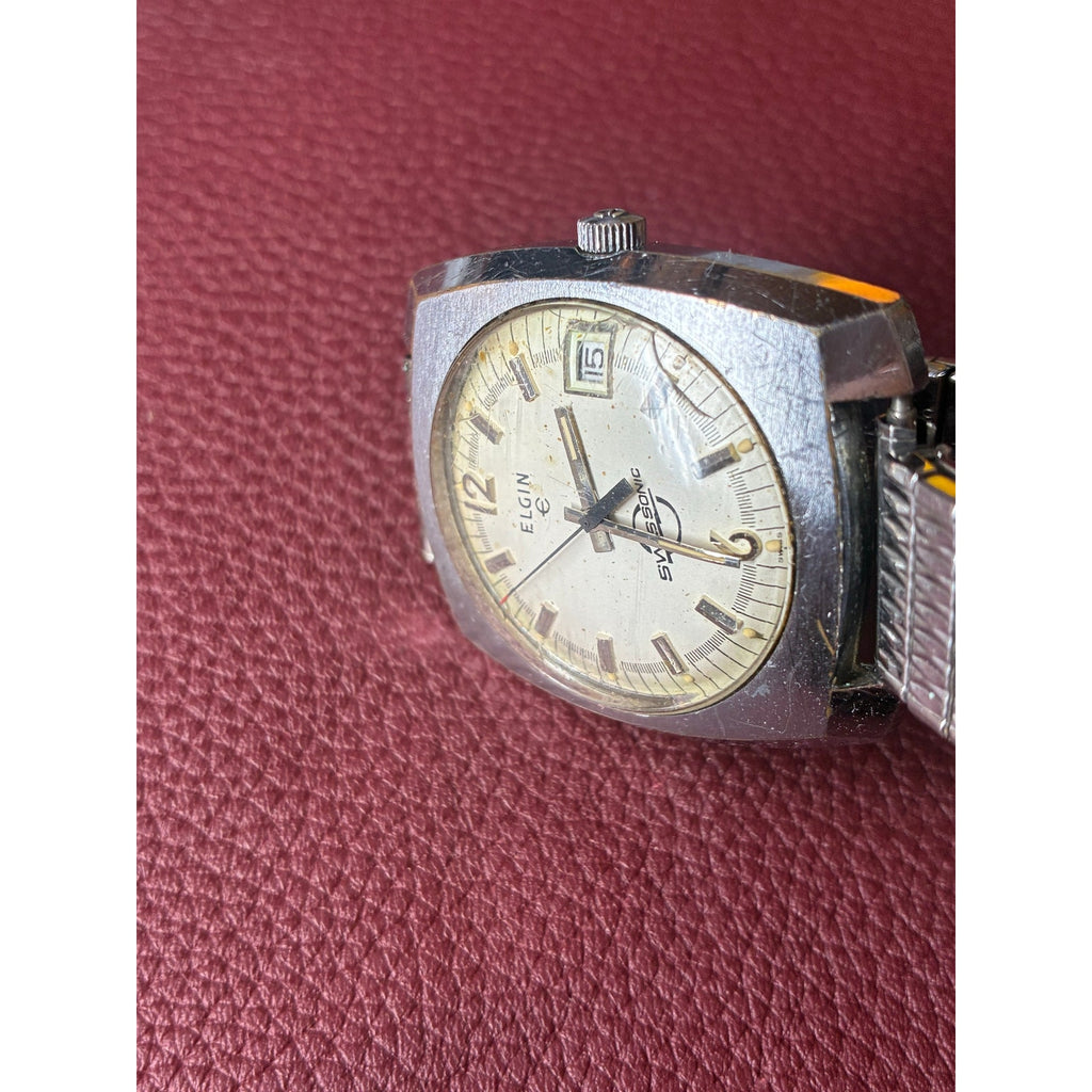 Vintage 1970s Elgin Swissonic Electronic Men’s Watch Date Cushion Case Swiss