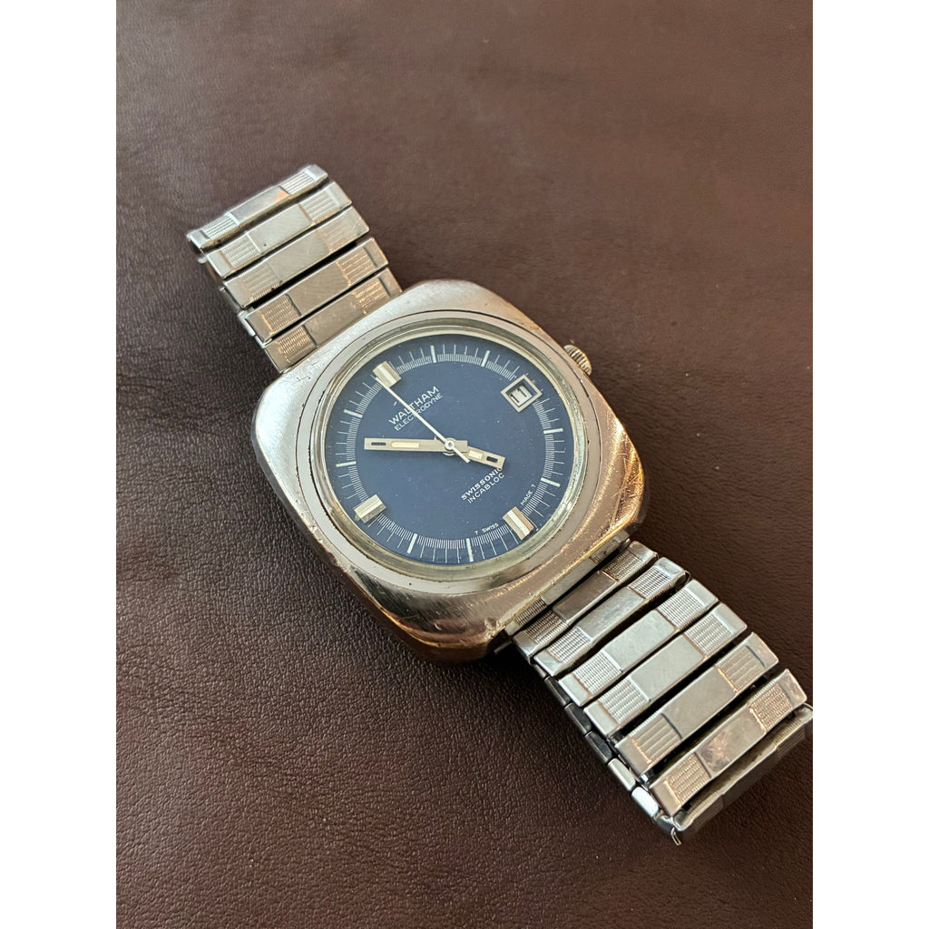 Vintage Waltham Electrodyne Swiss Blue Dial Date Men’s Watch Runs Well 1970s