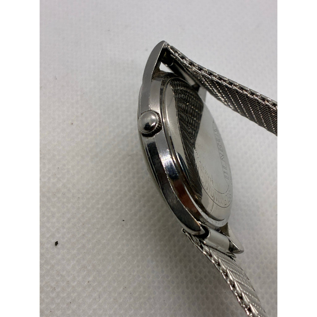 Vintage Benrus 3 star automatic watch running excellent.