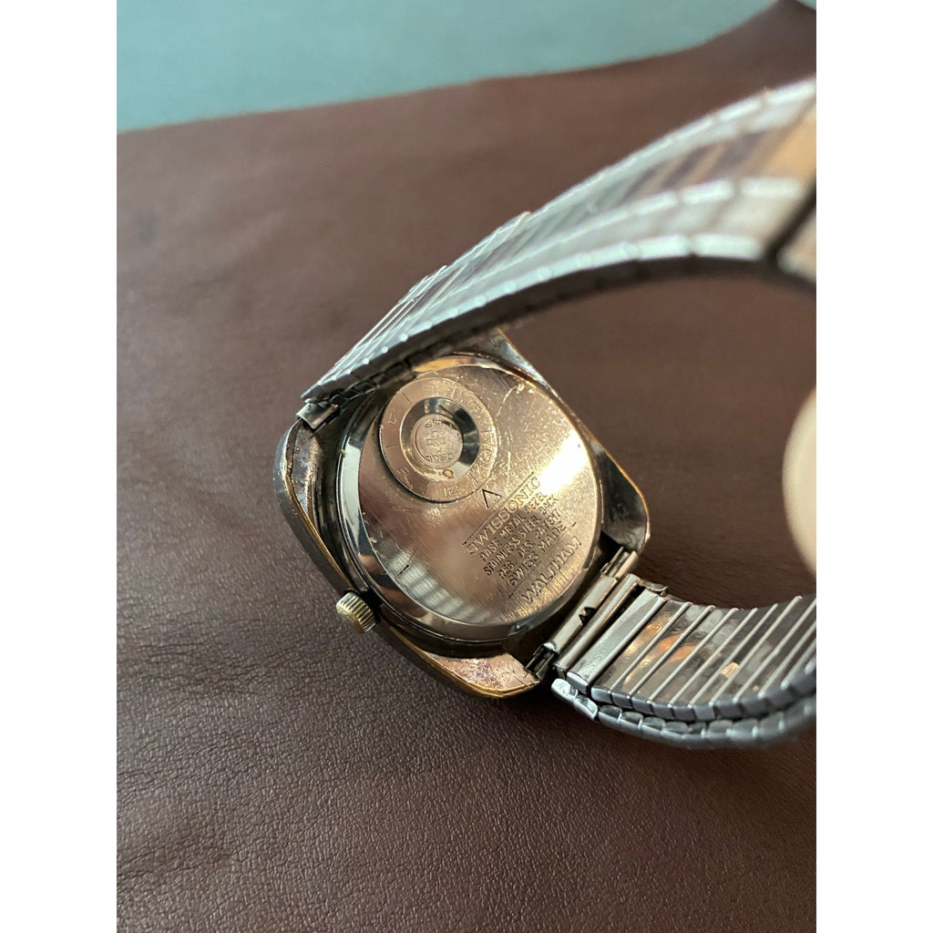Vintage Waltham Electrodyne Swiss Blue Dial Date Men’s Watch Runs Well 1970s