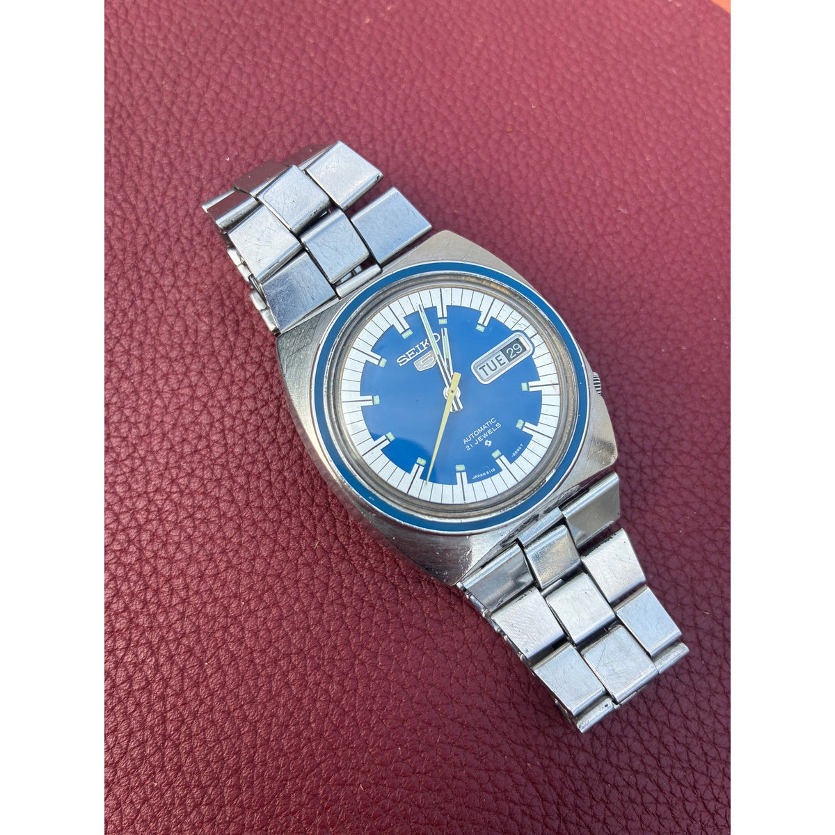 Vintage Seiko 5 Automatic 21 Jewel Blue Dial Day Date 1970s Men’s Watch