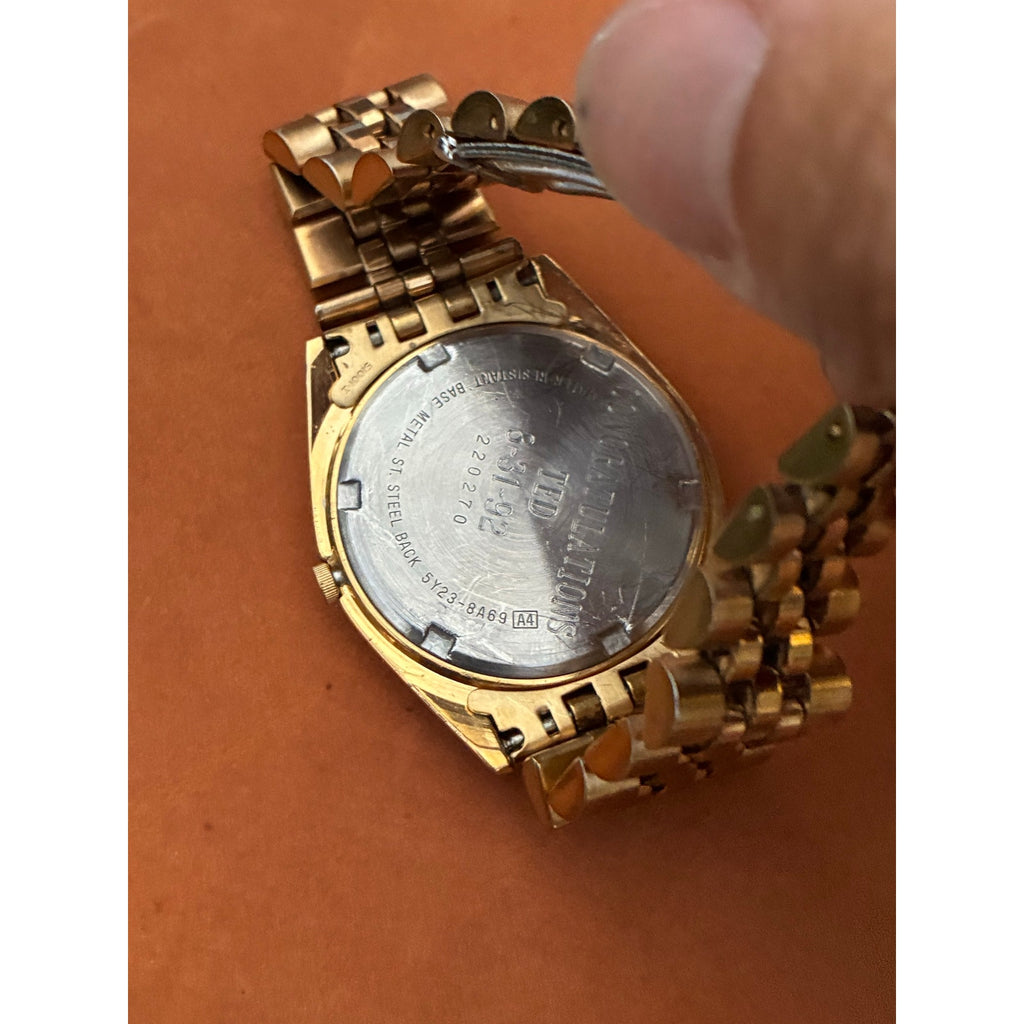 Vintage Seiko SQ 5Y23-8A69 Gold Tone Quartz Day Date Watch
