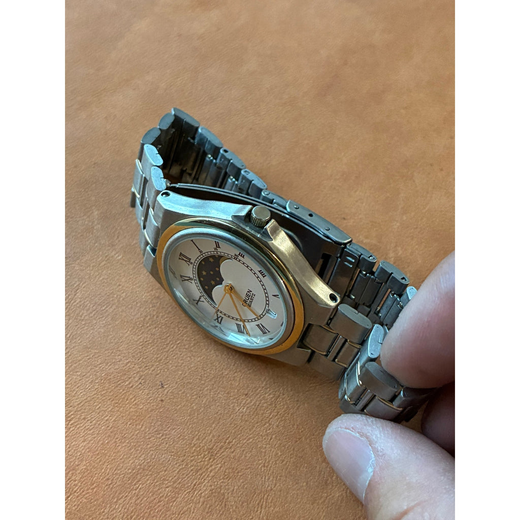Vintage Gruen Moonphase Quartz Watch Two Tone Roman Numeral Date 81-982