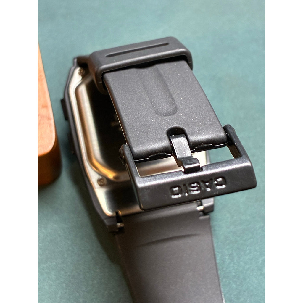 Pristine NOS DBC-150 Casio calculator Watch