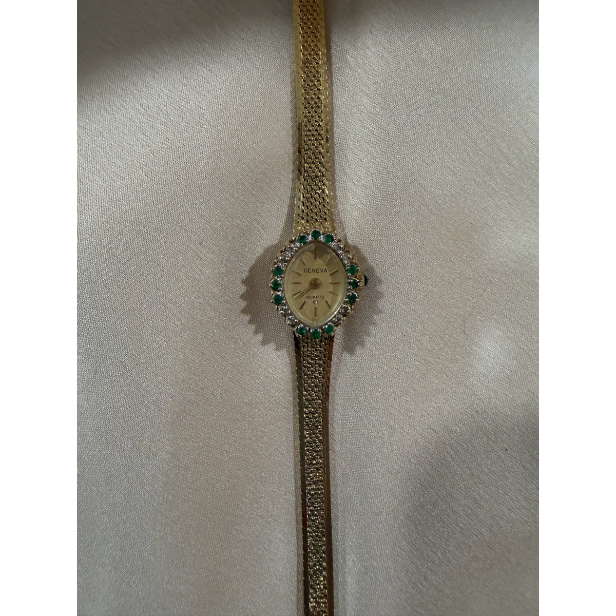 Vintage Geneva Ladies Gold Tone Cocktail Watch Green Rhinestone Bezel Quartz
