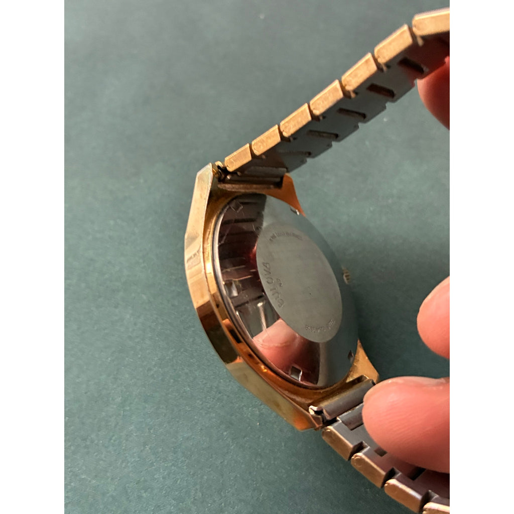 Vintage Bulova Accutron Dual-Day Automatic Gold Tone Day Date Watch