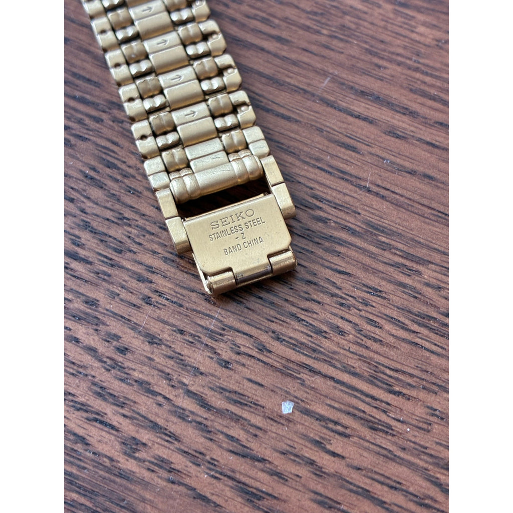 Seiko Quartz Women’s Watch Gold Tone Black Dial Dress Watch New Battery