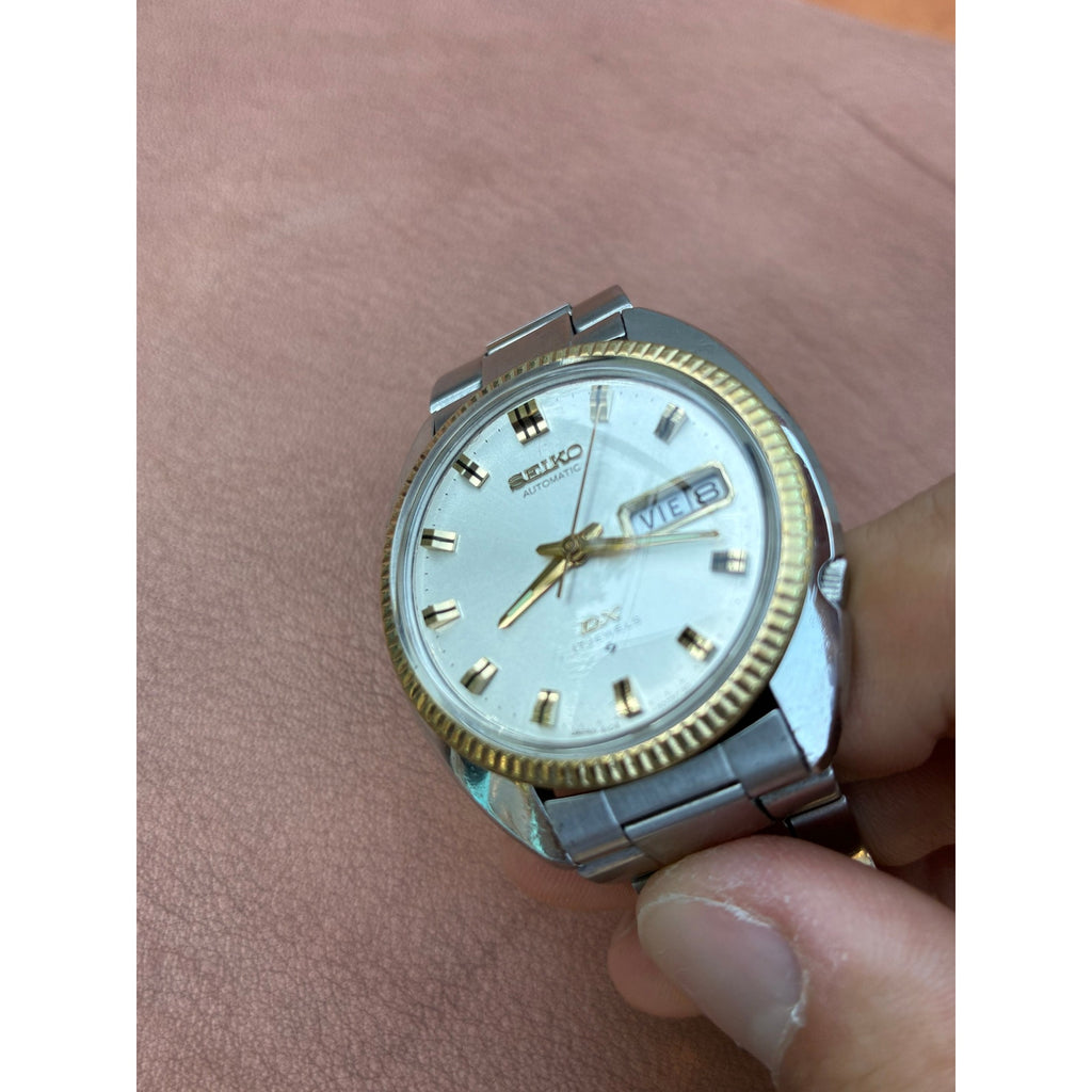 Vintage Seiko DX 6106 Automatic 17 Jewels Day Date Gold Bezel New Crystal