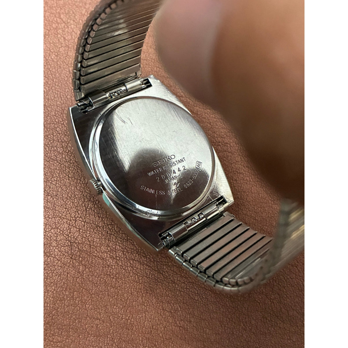 Vintage 1982 Seiko SQ 6923-5000 TV Case Quartz Watch OEM Crystal