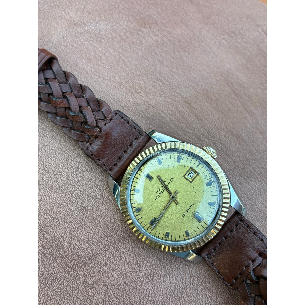 Vintage Bulova Oceanographer Automatic Solid 10K Gold Bezel Watch Running