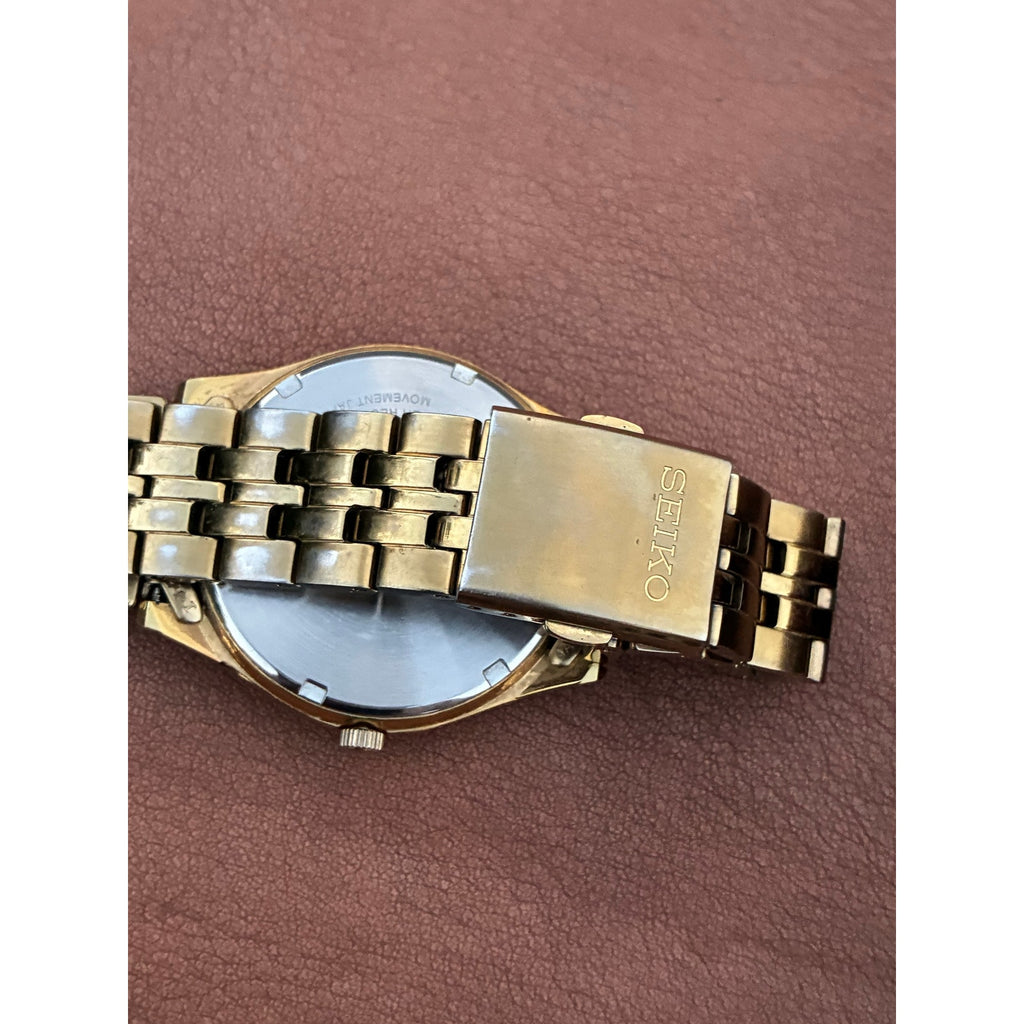 Vintage Seiko Solar V158 Gold Tone Champagne Dial Day Date Men's Watch