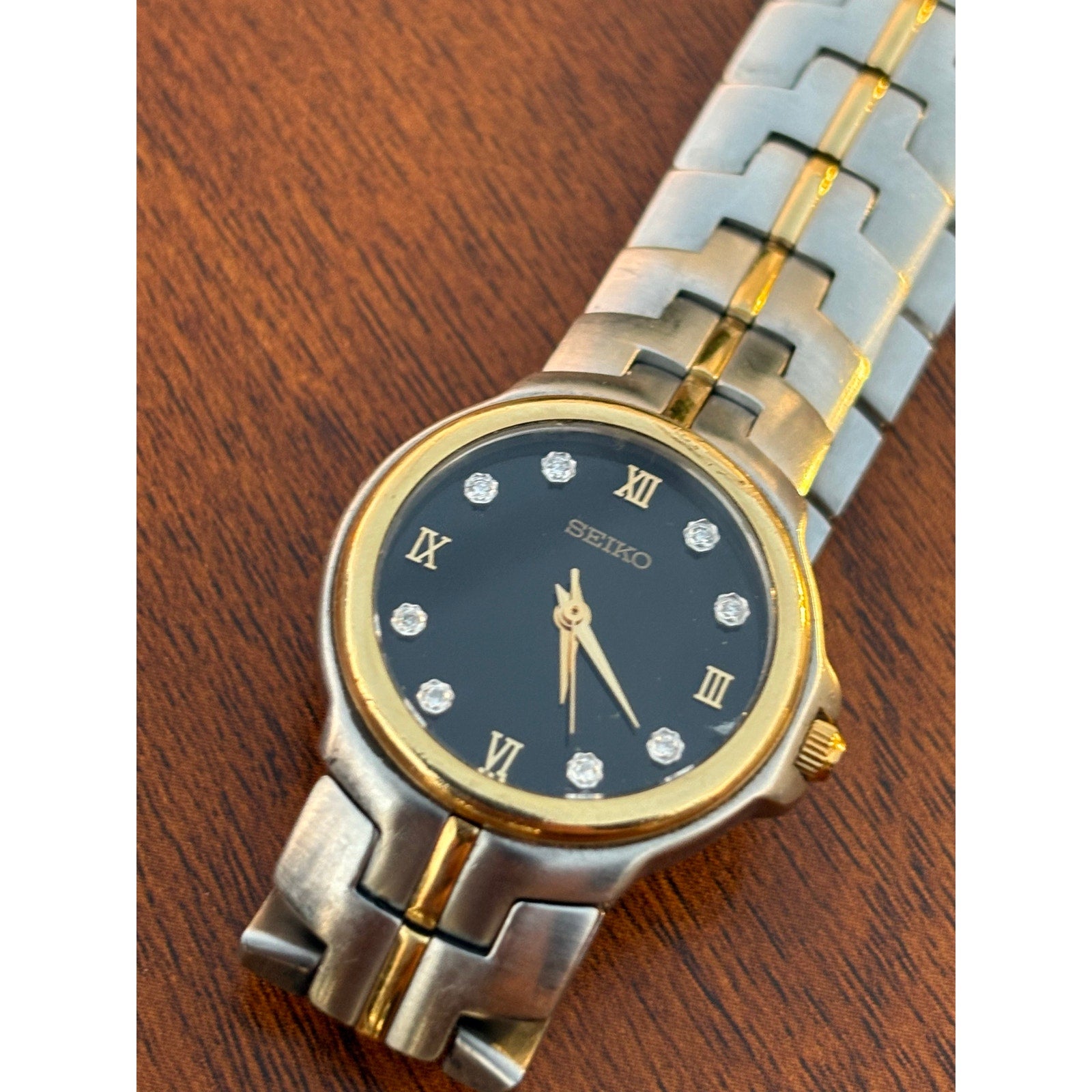 Vintage Seiko 1N01-H966 18k gold bezel/band details running