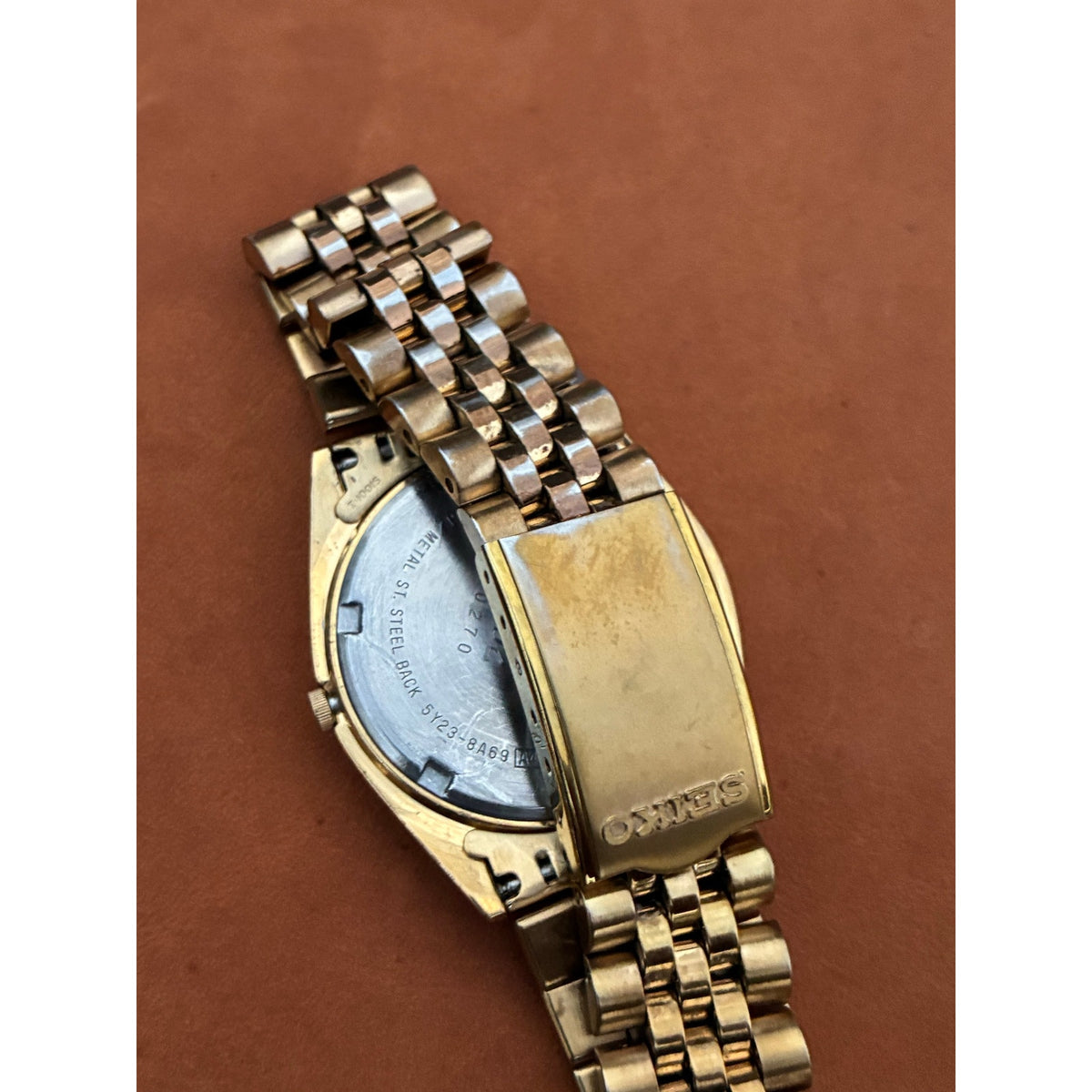 Vintage Seiko SQ 5Y23-8A69 Gold Tone Quartz Day Date Watch