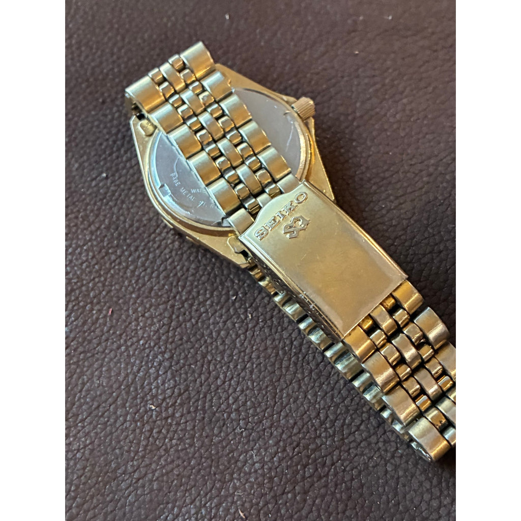 Vintage Seiko Sports 150 5H23-7D19 Quartz Day Date Gold Tone Diver Watch