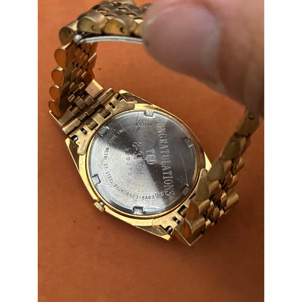 Vintage Seiko SQ 5Y23-8A69 Gold Tone Quartz Day Date Watch